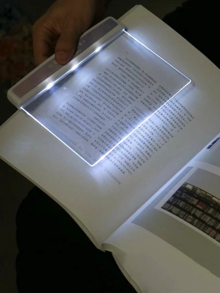 Svetelný LED panel – úsporná lampička na čítanie kníh